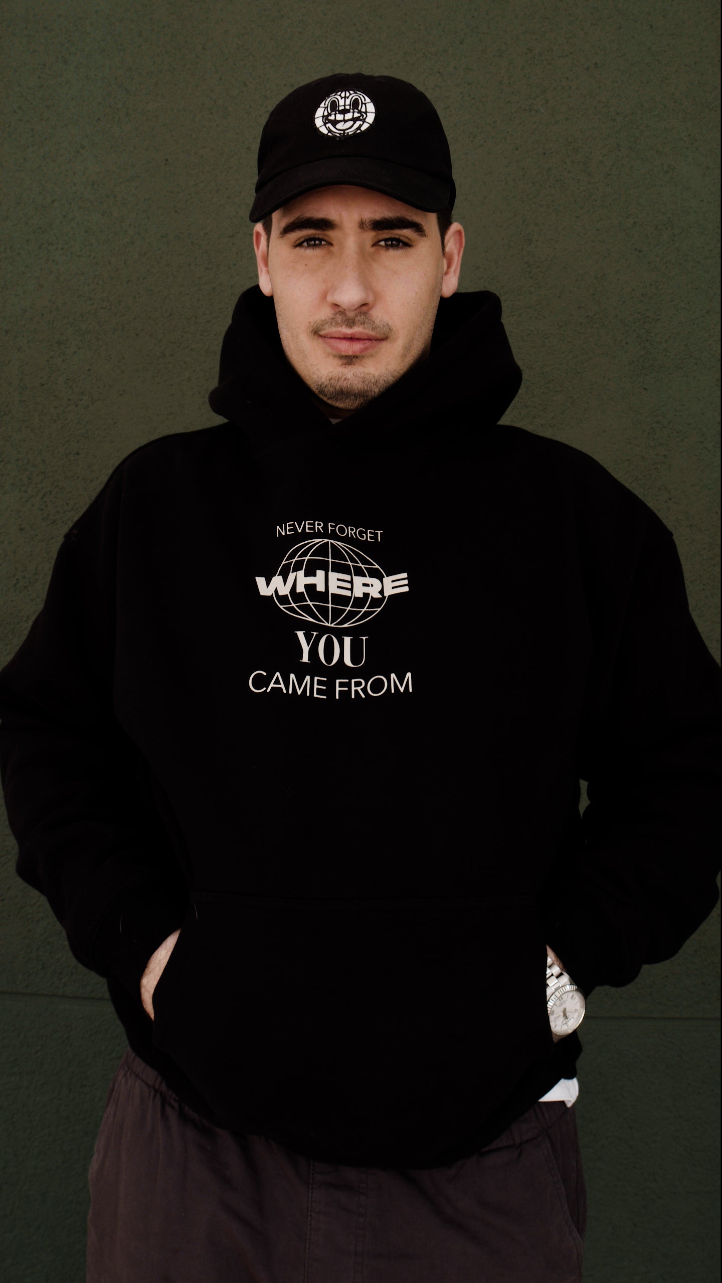 DEALER HOODIE BLACK