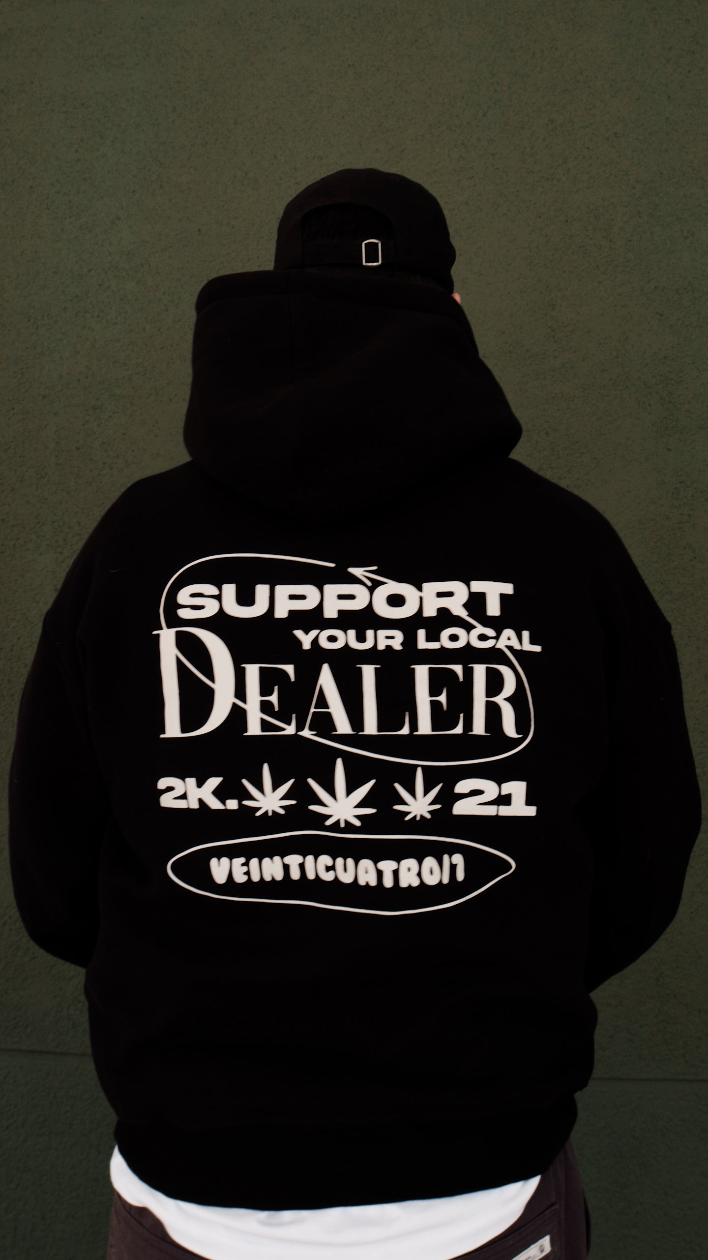 DEALER HOODIE BLACK